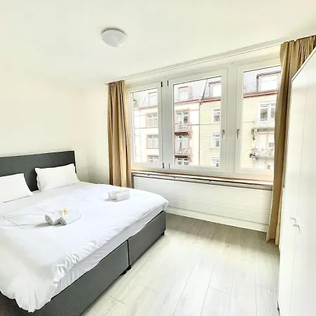 Apartment Urban Oasis With Queen Bed And View Be-18 Zurich