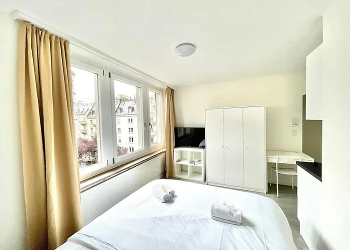 Urban Oasis With Queen Bed And View Be-18 * Zurych