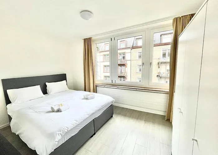 Urban Oasis With Queen Bed And View Be-18 * Zurich