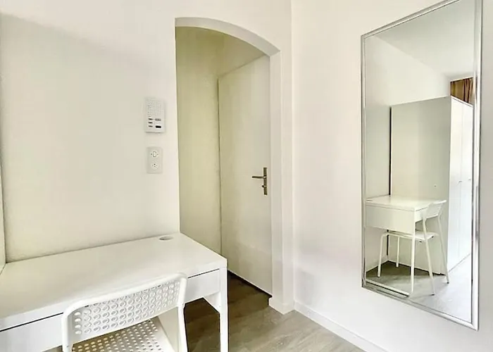 Urban Oasis With Queen Bed And View Be-18 Apartament *